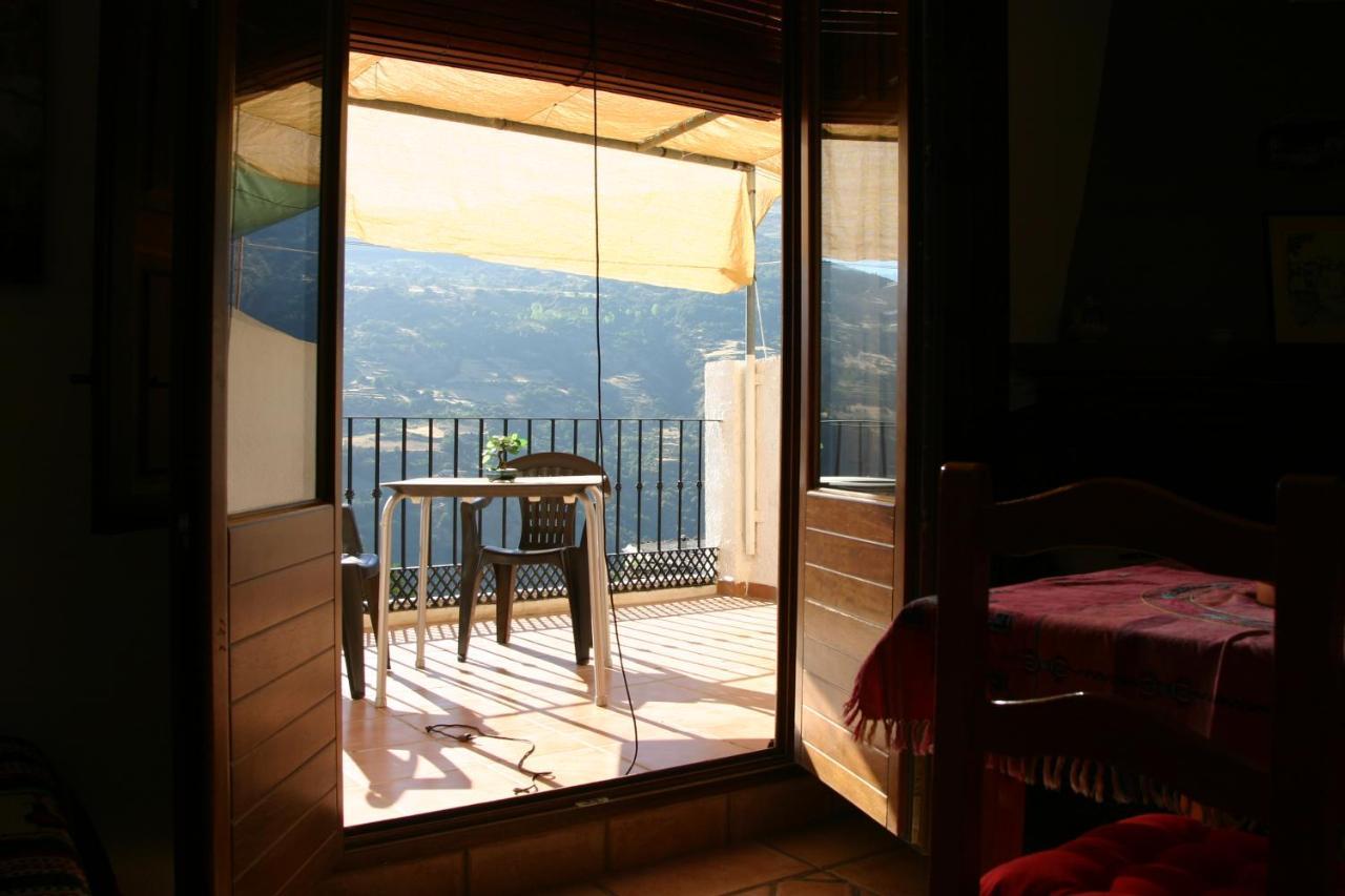 Apartamentos Y Casas Rurales Las Terrazas De La Alpujarra Bubion Ngoại thất bức ảnh