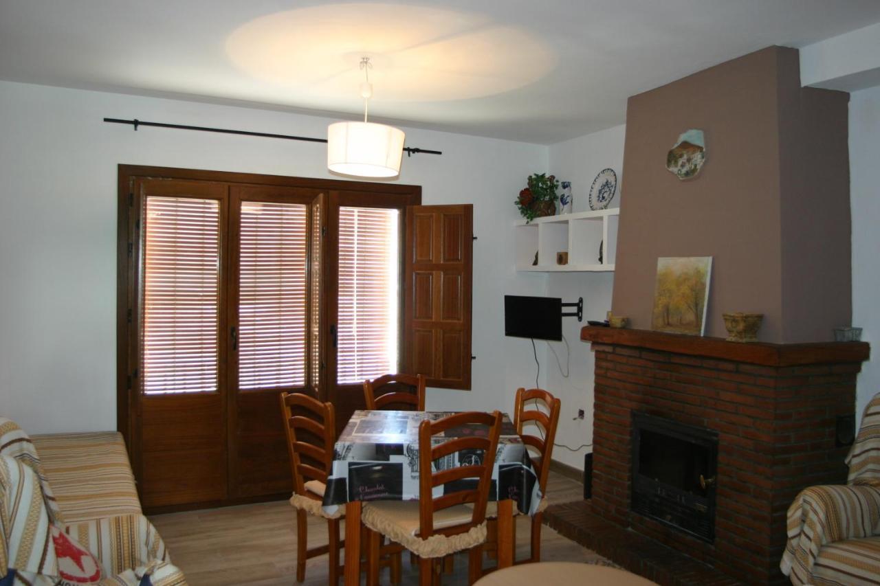 Apartamentos Y Casas Rurales Las Terrazas De La Alpujarra Bubion Ngoại thất bức ảnh